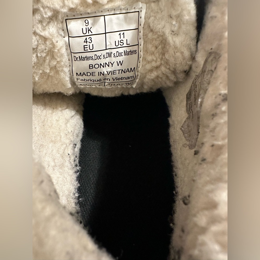 Dr Martens Bonny Boots Womens Size 11 Faux Shearling Lined Casual Black Grunge - Picture 8 of 8